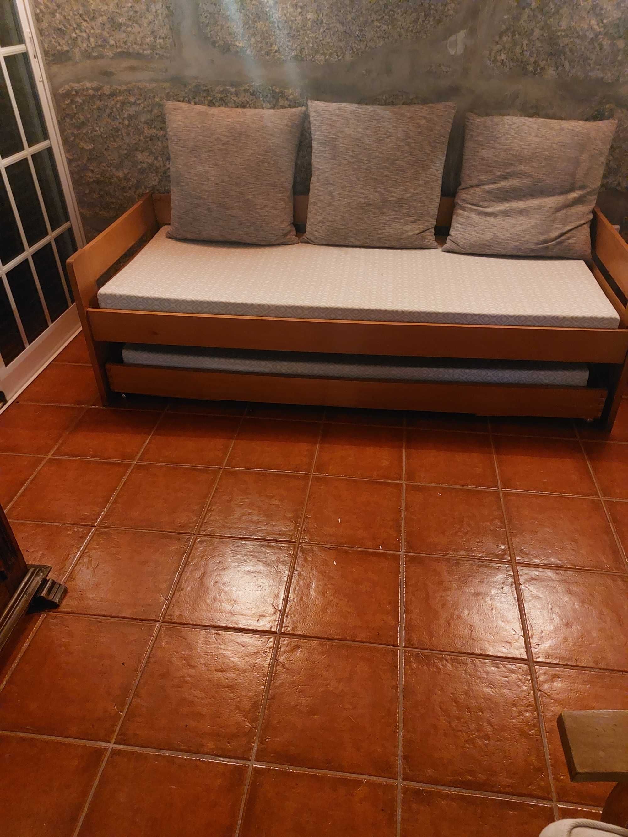 Sofá cama 90 x 190 duplo com colchoes