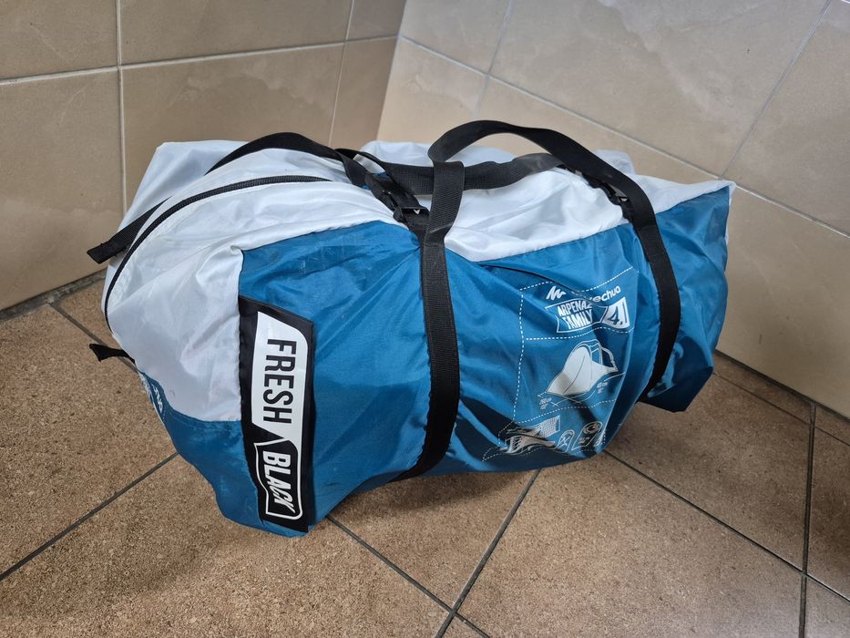 Namiot Quechua 4.1 black& fresh