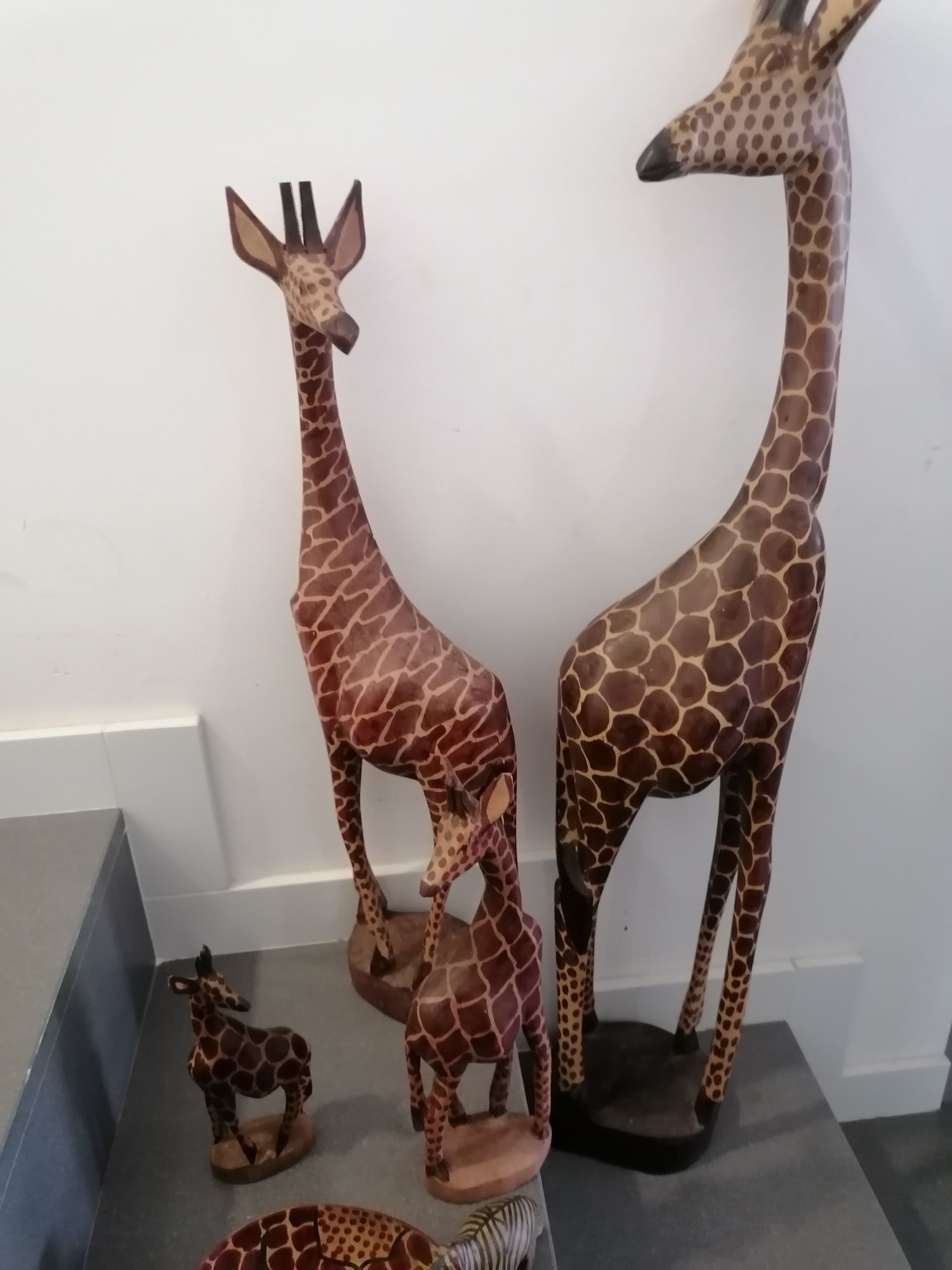 Conj. 5 elementos decorativos - girafas