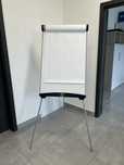 Flipchart tablica szkoleniowa magnetyczna przenosna
