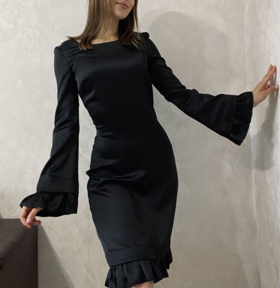 Чорна дизайнерська сатинова сукня міні розмір XS/S