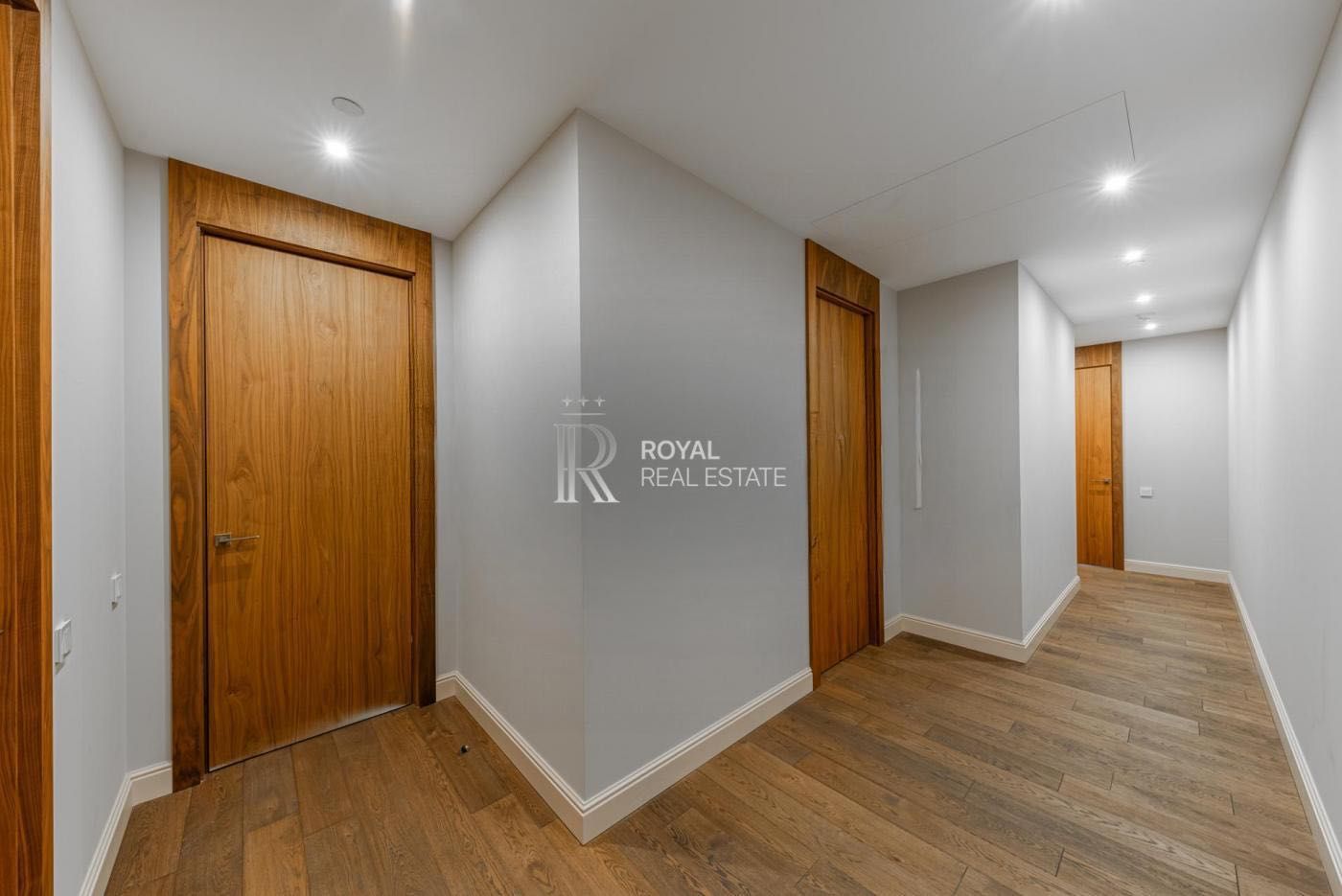 Аренда квартиры Киев 3к 200м2 Hilton (H-Tower) Шевченковский