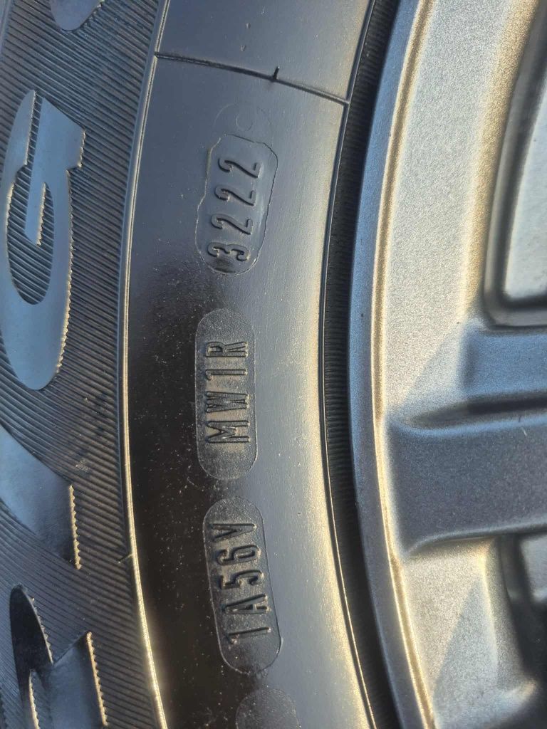 Komplet kół, opony zimowe 215/65 R16