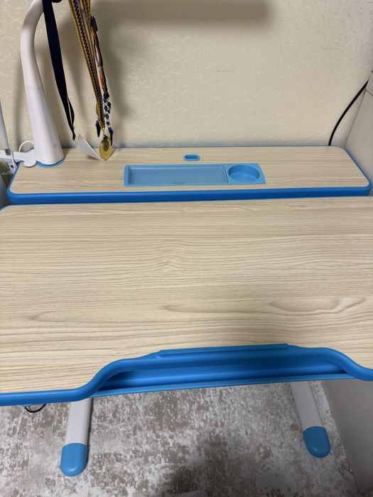 Продам парту Fundesk Lavoro