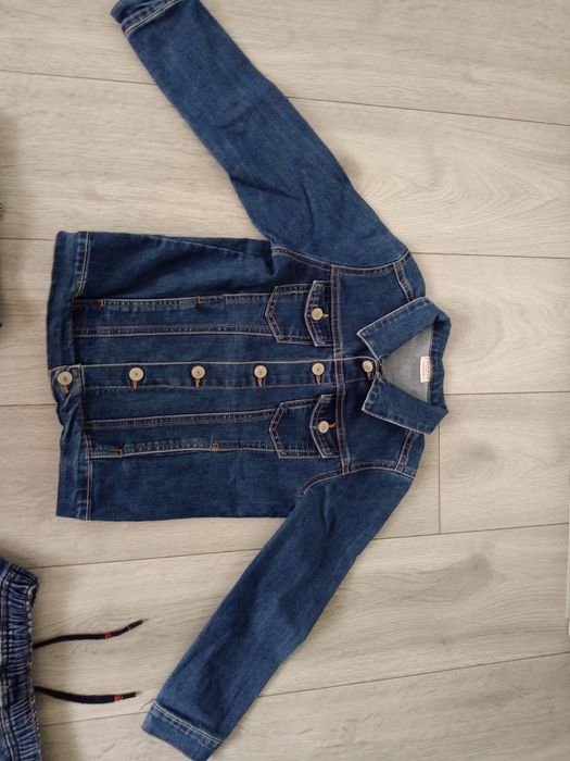 Ładne ciuszki dla chłopca 134/140