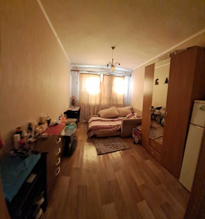 Терміново продам кімнату в комунальной квартирі на вул. Варненській !