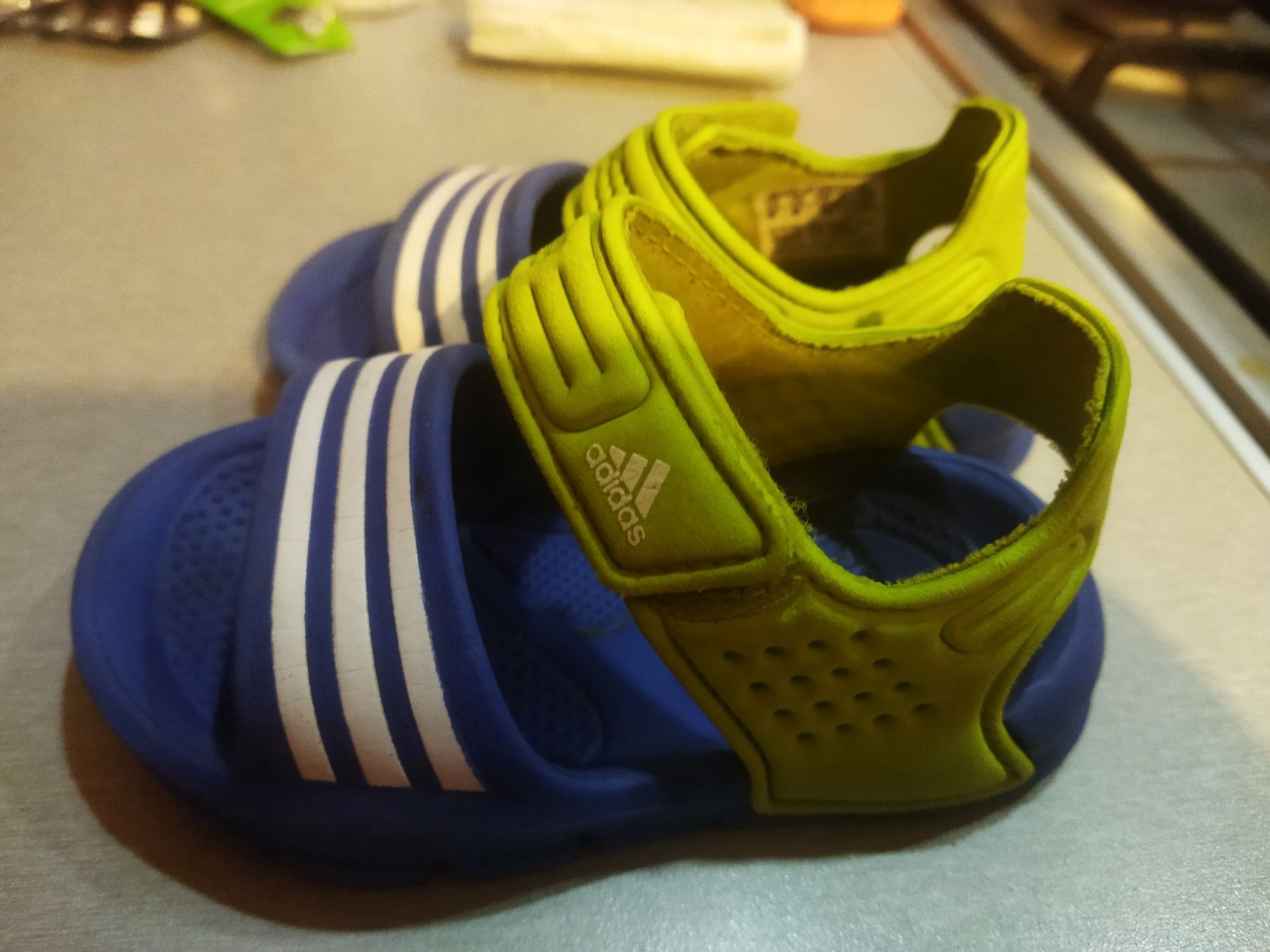 Sandały adidas dziecięce 20