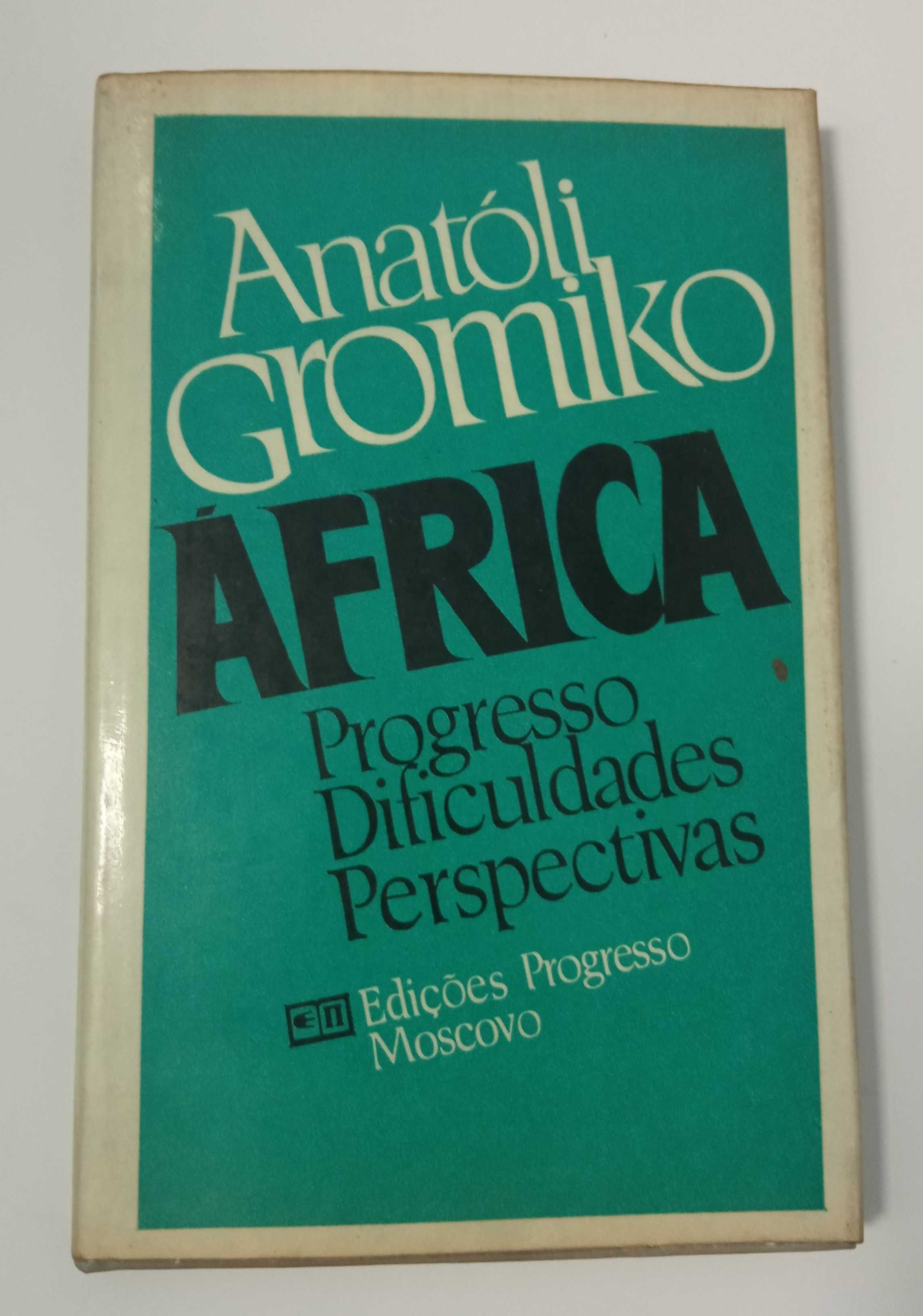 África: Progresso, Dificuldades, Perspectivas, de Anatóli Gromiko