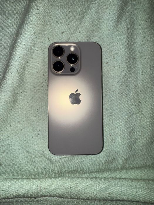 Iphone 15 pro 128gb como novo