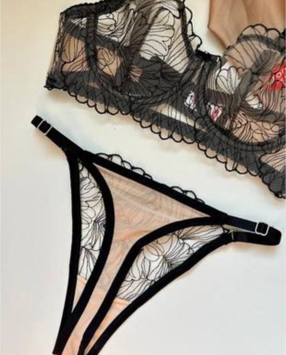 Комплект нижньої білизни