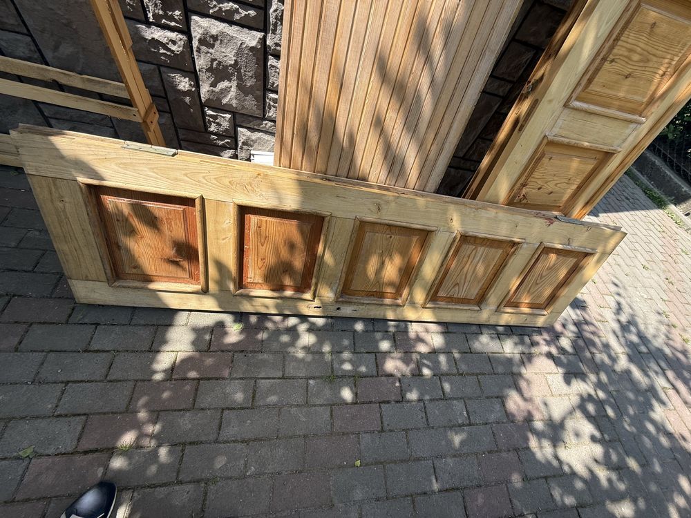 Сиочно Продам деревяні двері