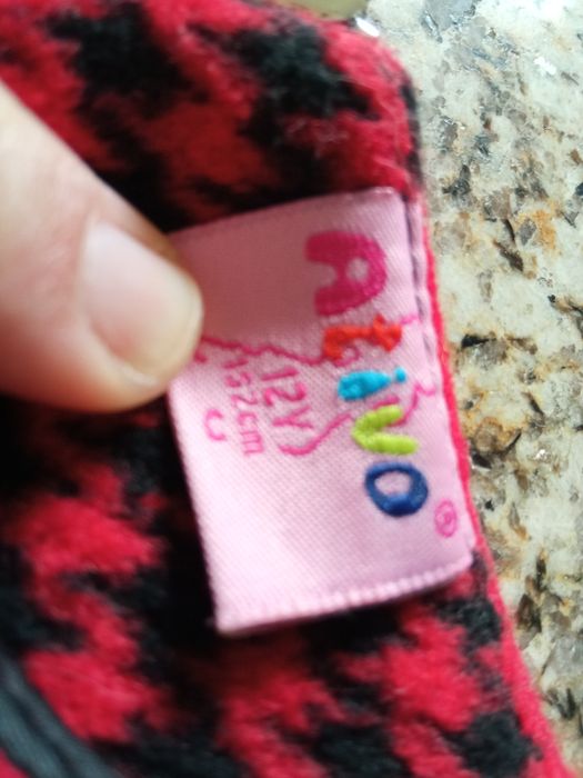 Vestido sem mangas de menina