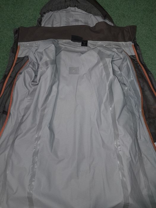 Плащ на мембрані Marmot