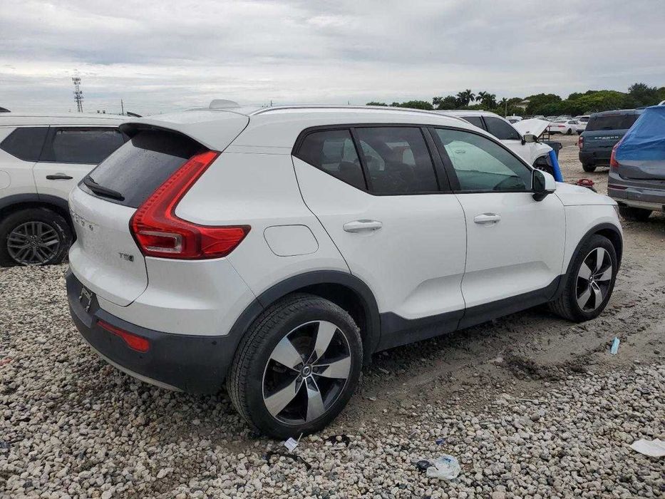 Volvo XC40 T5 Momentum 2019