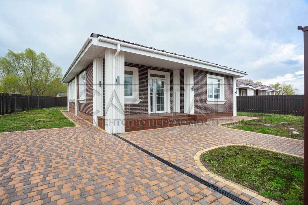 Продається будинок в селі Гнідин з ремонтом