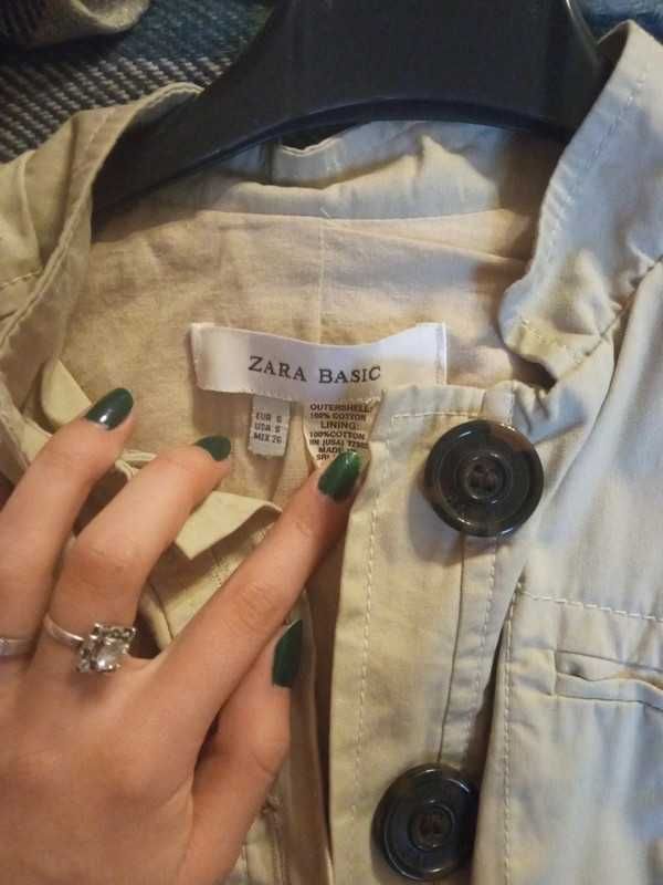 Lekka kurtka w piaskowym kolorze Zara r. S