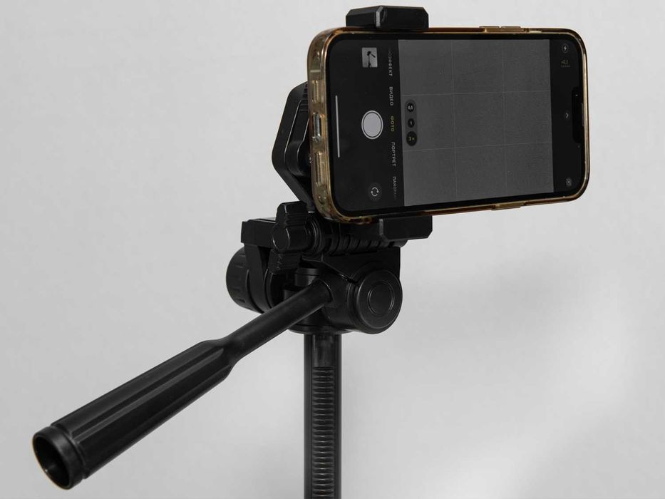 Штатив для Селфі ламп, Студійного світла та Камер з регулюванням 146см