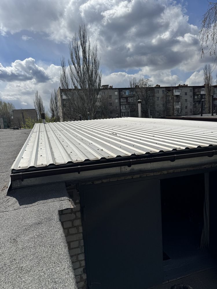 Продам Гараж на Космонавтів