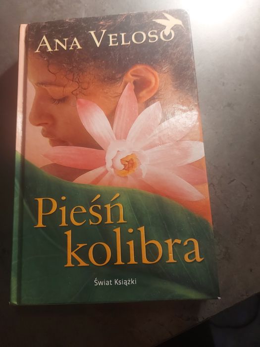 Pieśni kolibra, Ana Veloso