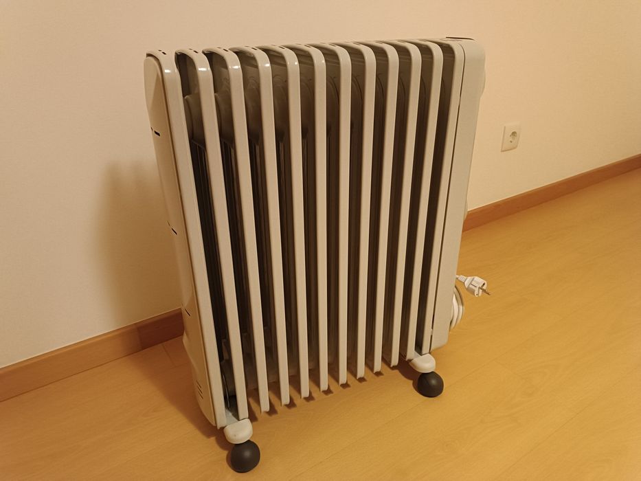 Aquecedor a óleo DeLonghi 12 elementos