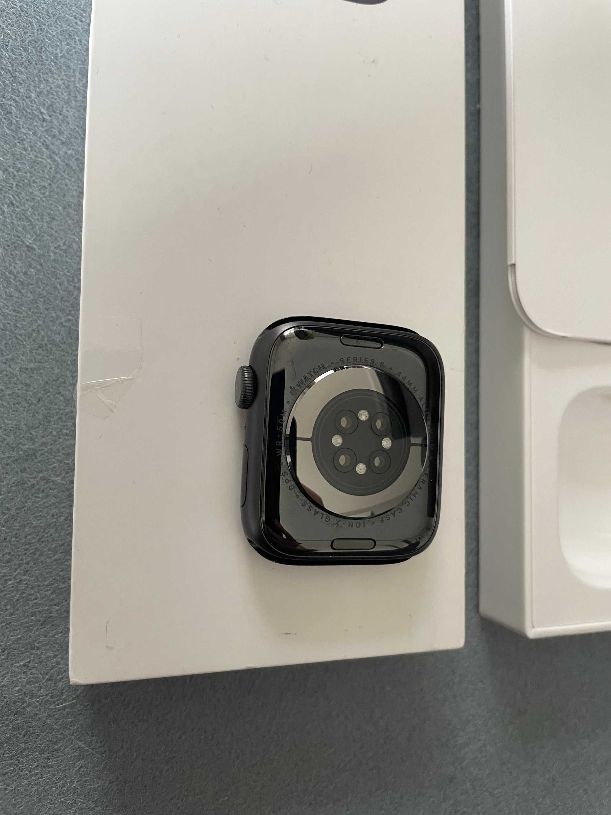 Apple Watch 6 44mm GPS czarny nieużywany