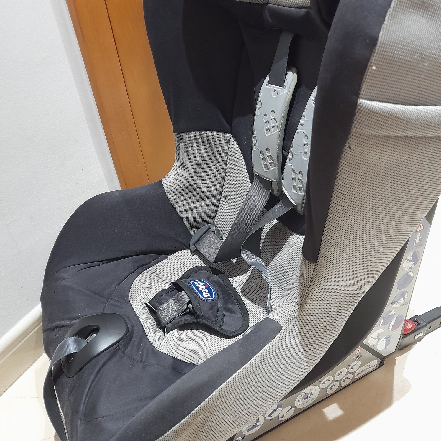 Cadeira auto chicco 9-18kg Isofix