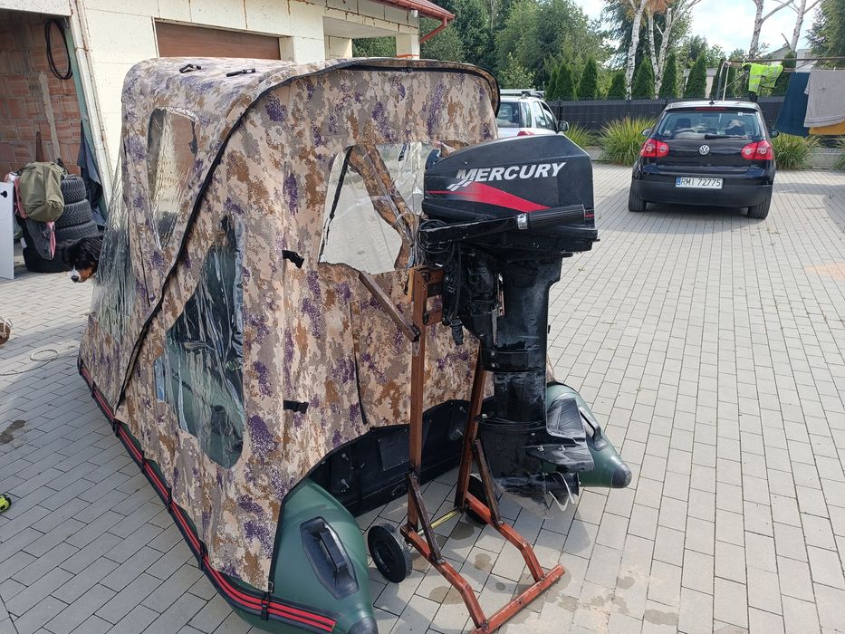 Ponton kormoran wraz z silnikiem.