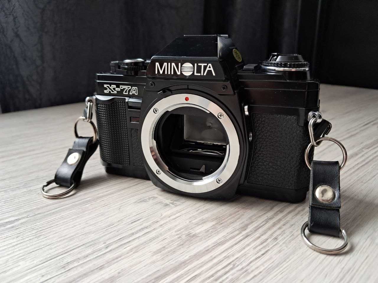 Плівкова камера Minolta X-7A
