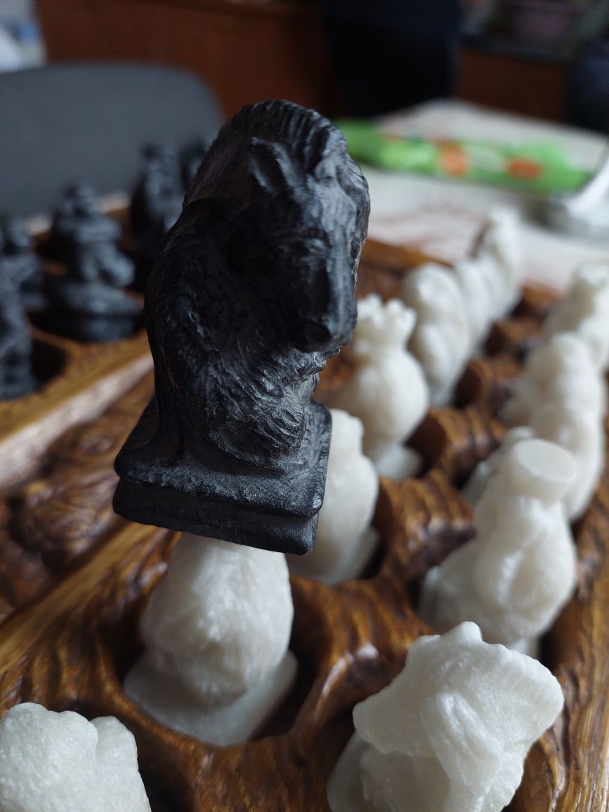 Эксклюзивные шахматы ручной работы из Камня