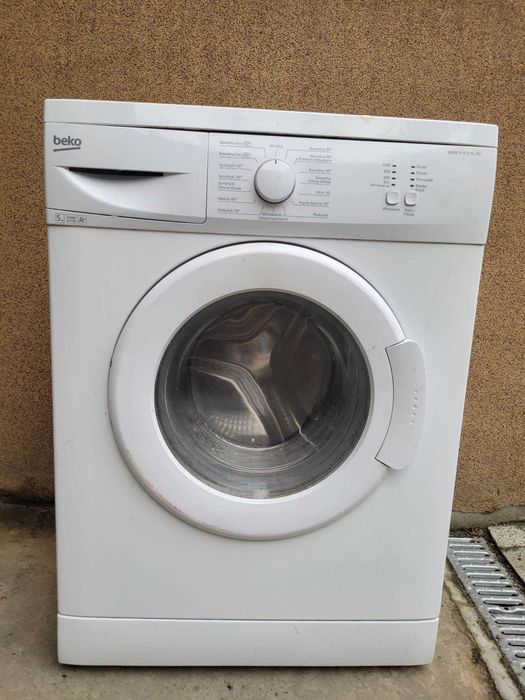 Pralka BEKO 5 KG. 40 cm 60 CM w dobrym stanie dowóz Gratis