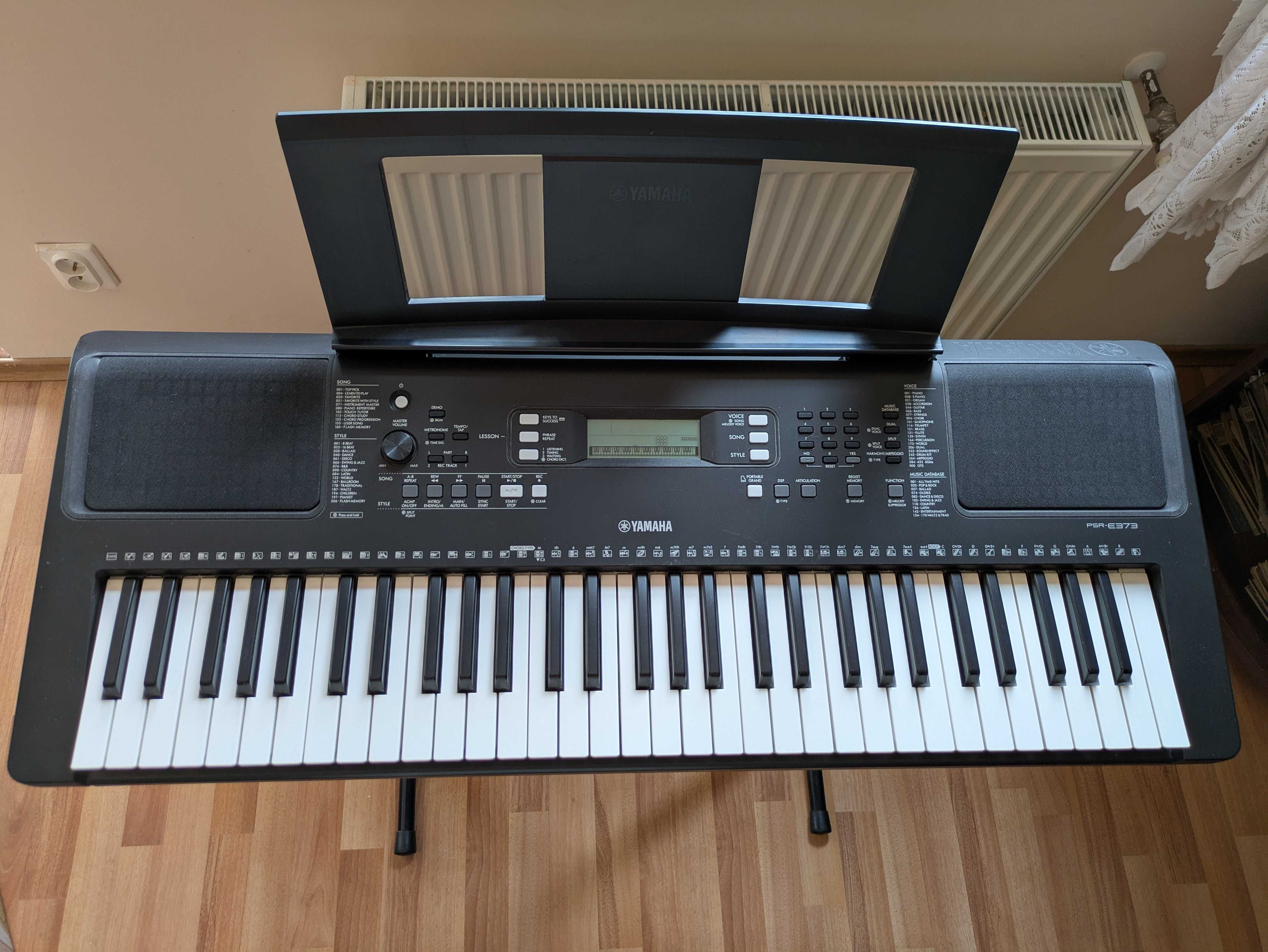 Keyboard Yamaha psr 373 jak nowy