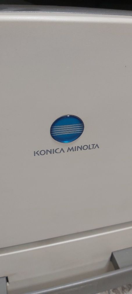 Продам принтер "Konika Minolta"