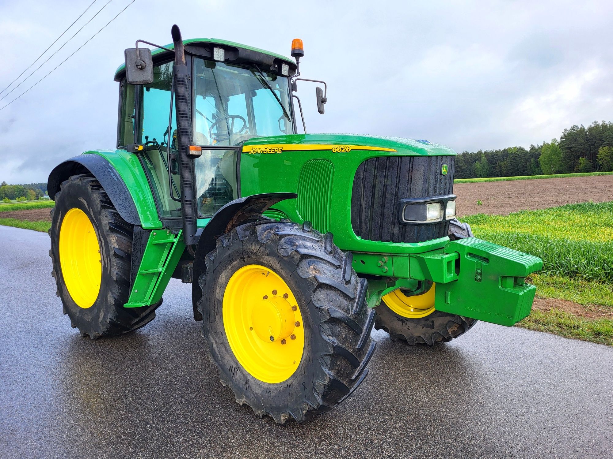 John Deere  6620