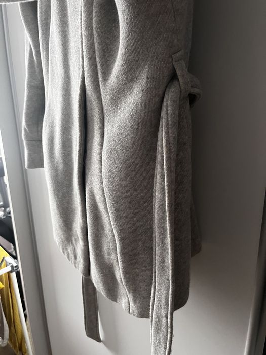 Szary krótki płaszcz New Look XXL wywijany duży kołnierz
