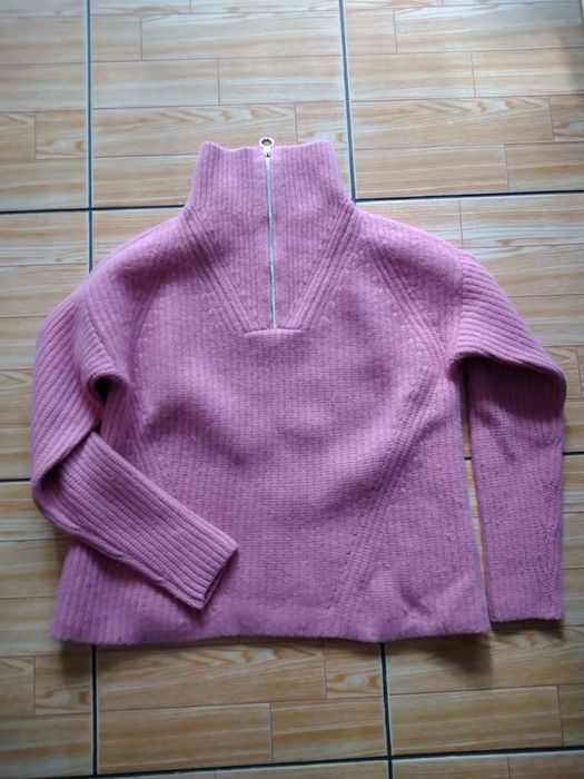 Sweter z wełny Christian Berg 34