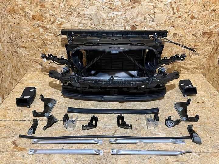 BMW X5 G05 Передня панель, телевізор