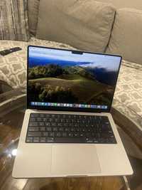 MacBook Pro 14" M3 Pro 36/1TB Silver ідеал 3 цикли