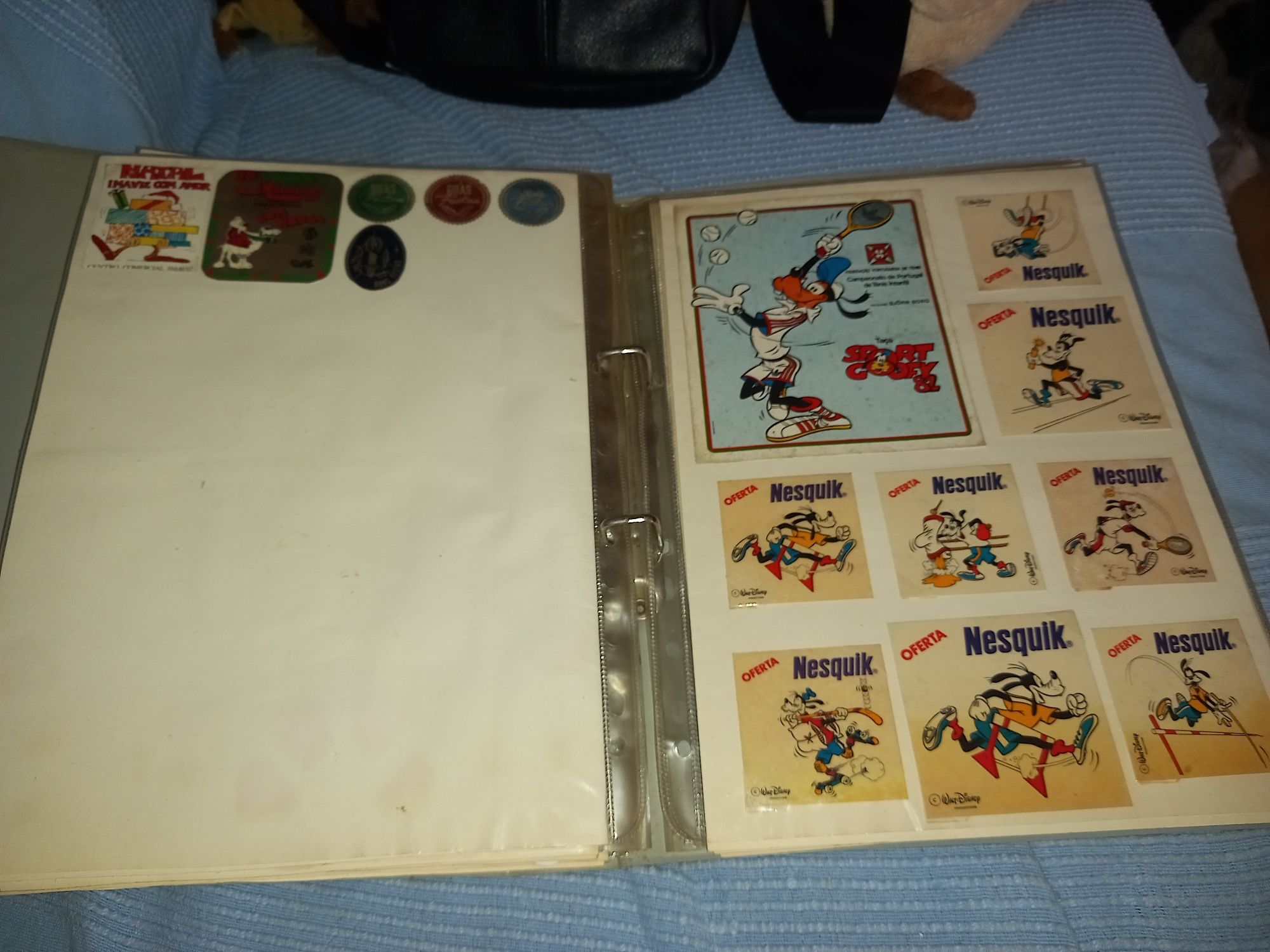 Pasta com stickers antigos