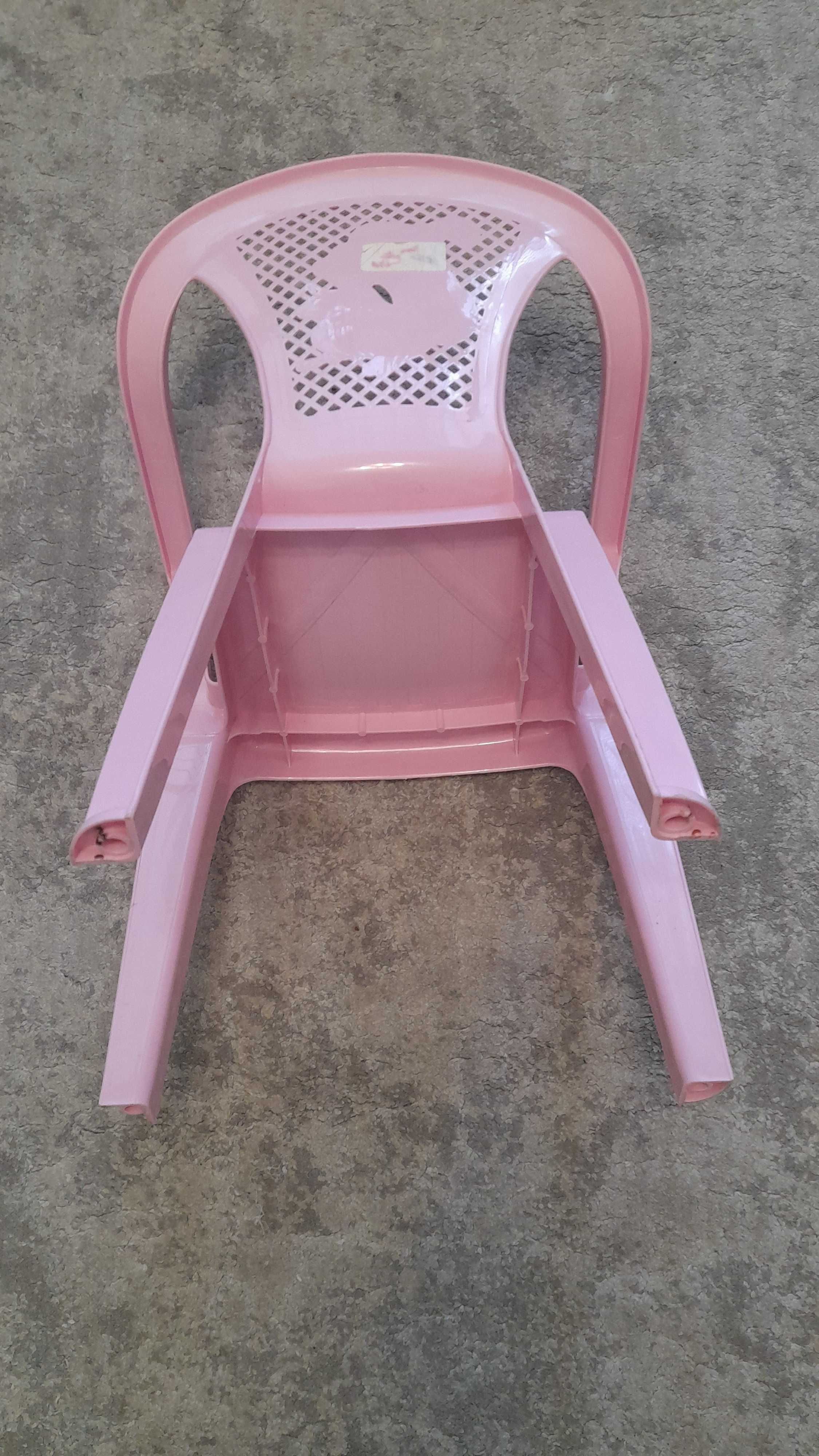 Дитячий стілець, столик (пластик)