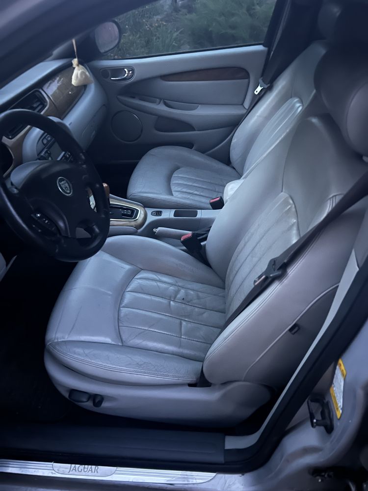 Jaguar X  - Type