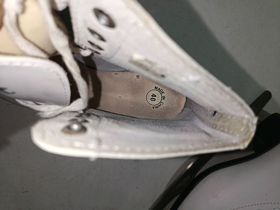 Łyżwy figurowe TREX damskie skóra rozmiar 40