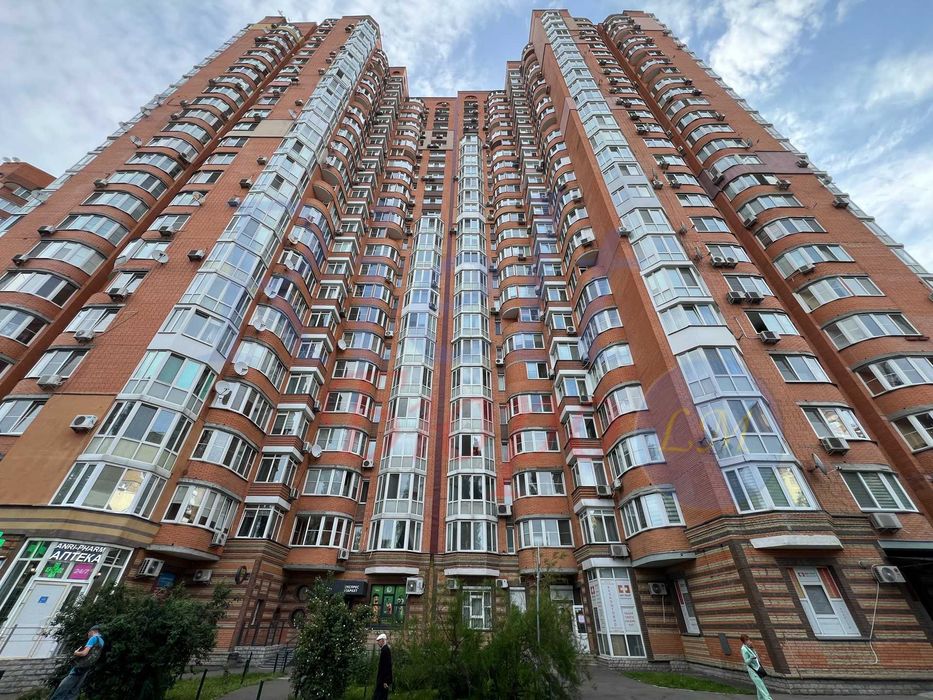 Продаж 2-кім. біля метро Академмістечко, вул. Осіння, 33!БЕЗ КОМІСІЇ !