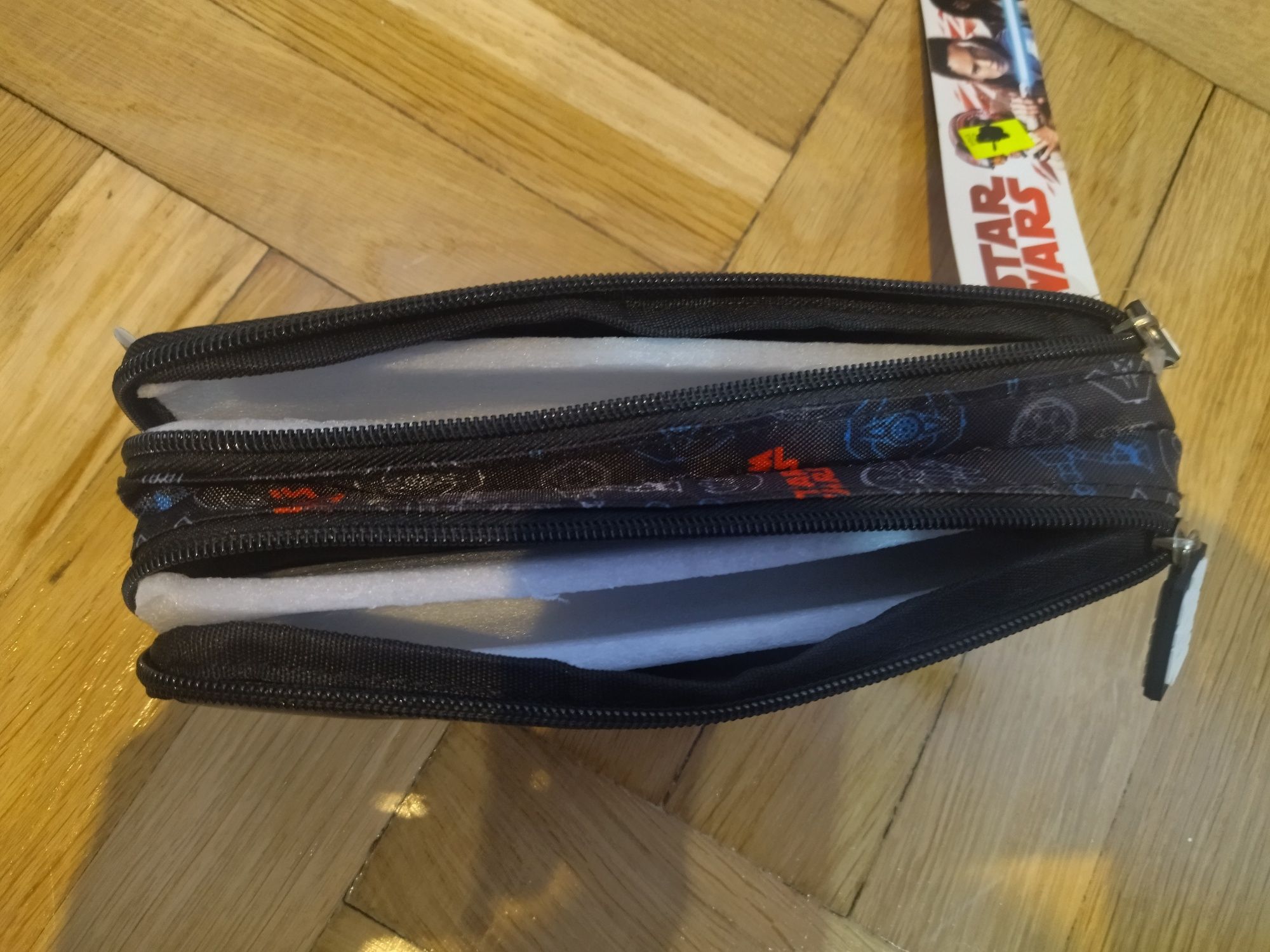 Piórnik star wars nowy tuba