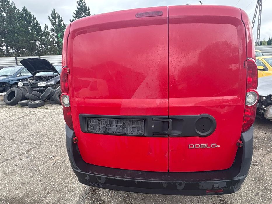 KLAPA BAGAŻNIKA TYLNA FIAT DOBLO 2010R NR LAKIERU 168