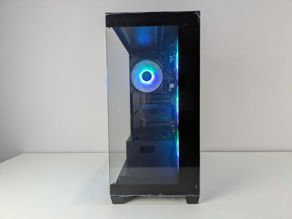 MOCNY Komputer Gamingowy Ryzen 5 7600 RTX 3060 12 GB 32GB RAM 1TB ARGB