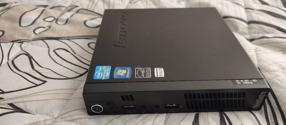 Lenovo Thinkcenter M72e. i5/12/250 ssd