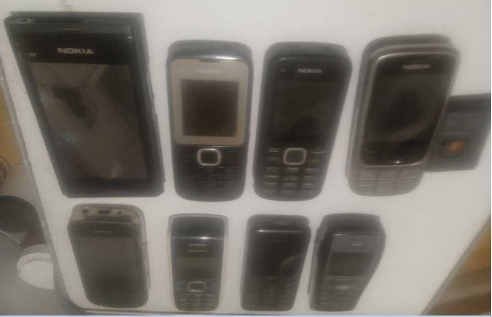 ПРОДАМ комплект телефонов Nokia Original на Запчасти или востановление