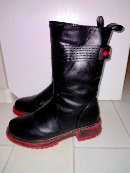 Зимові чоботи (сапожки), 37 р., устілка 23-23,4 см