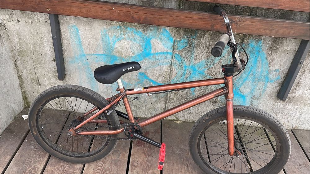 В продажі bmx gt