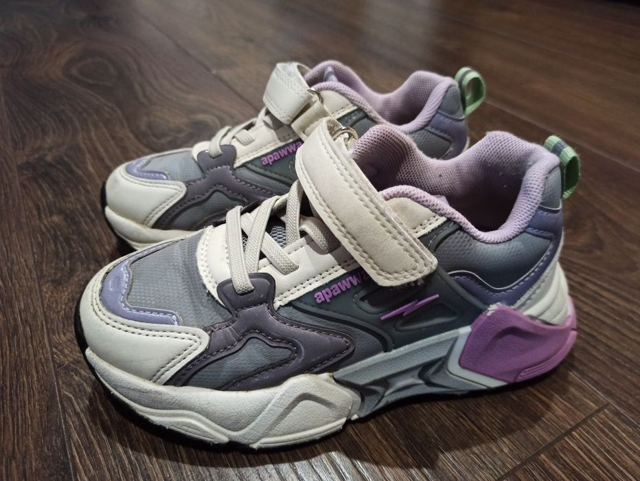 Buty dla dziewczynki rozmiar 28